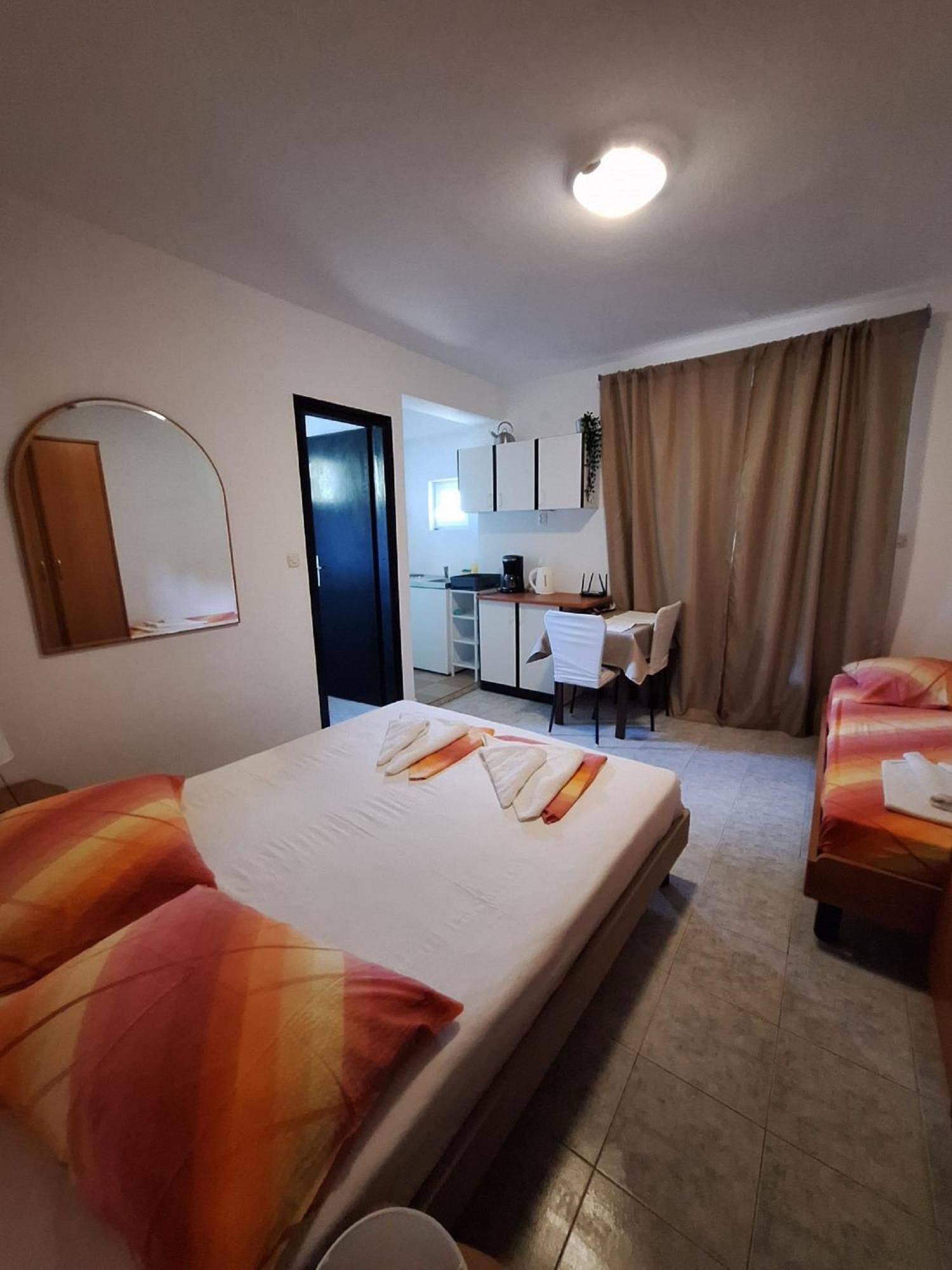 Apartments Dalmatin Žuljana Zewnętrze zdjęcie